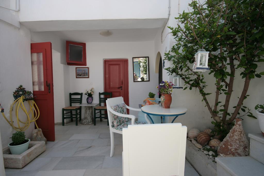 Studios Bourgos Naxos City Exterior photo